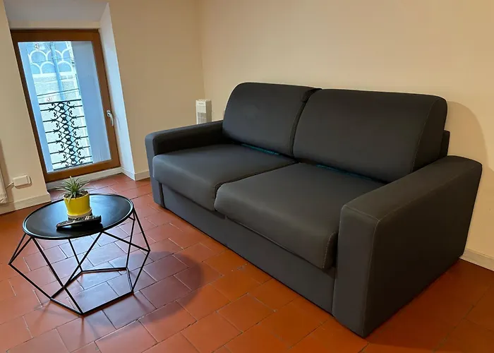 Apartament Fraichement Renove, Spacieux, Quartier Calme, Le Cocon De Lena